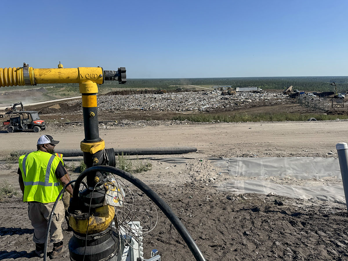iet crew with active landfill